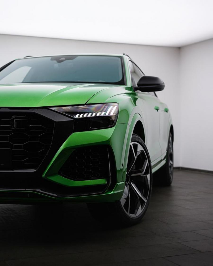 Детали экстерьера Audi RS Q8 2020 года  (фото 4 из 5)